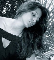 Yalda Bella
