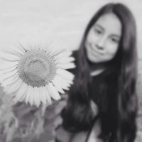Maggie Diaz claustro