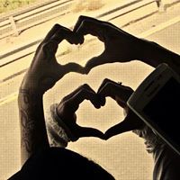 العيون الكحيله