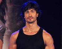 Vishal R