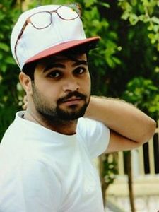 Hussein Shakir