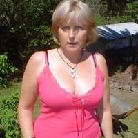Sandy Lee