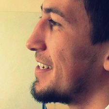 Али Денисултанов