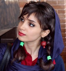 Mahsa Majidi pour