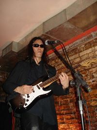 Max Ueda