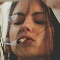 آنآ-فتآة عندمآ'آعلنت'تمردي'