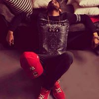 آبتسآمتي-لآ يستحقهآ-آلجميع