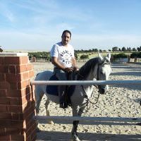 رياض ابو عيشه