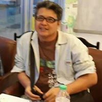 เปิ้ล บัวเผื่อน