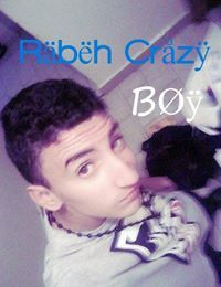 เด็กผู้ชายที่น่ารักบ้า รู้จักคิด