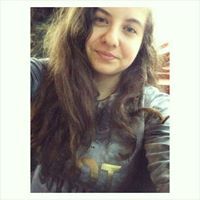 Яна Петрова.