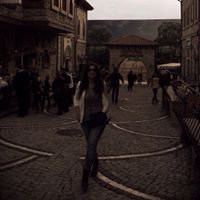 نور قزاز البيكباشي