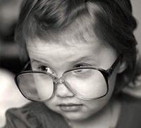 المعتزة بدينها