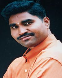 Easwaran Aadhi