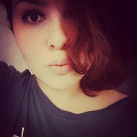 Лора Попова