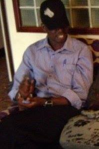 Robert Wandiri Aura