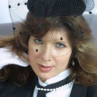 Lorraine Ward - Norwich, I9, The United Kingdom (3 books)