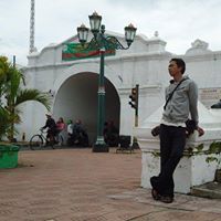R Kusuma W
