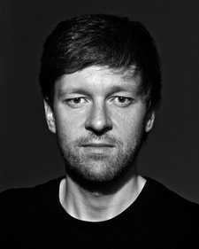 Nils Pascal Illenseer