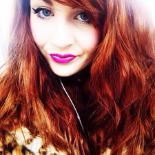Elle Shoel