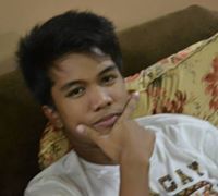 Angelo Robiños