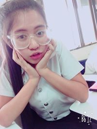 ยัยแว่น มักเกิ้ล