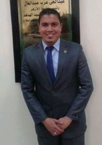 أسامة مصطفي