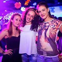 Моника Кузманова