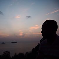 เอี๊ยบไค ใบไม้ร่าเริง