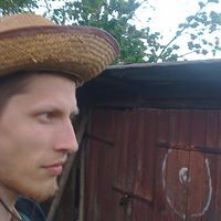 Максим Набока