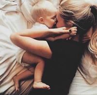 متعايشة طموحة