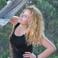 Нина Маврикова