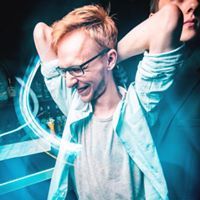 Александр Серов