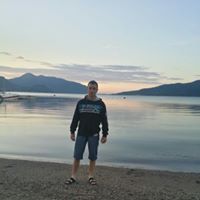 Иван Иванов