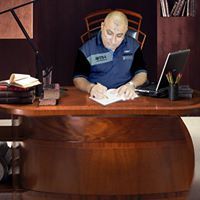 الروائي حيدر