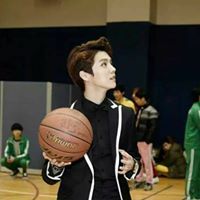 赖在床不起 鹿晗每天