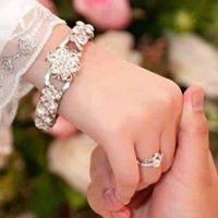 الوردة البيضاء