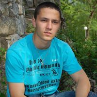 Александър Райнов