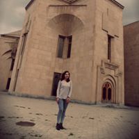 Աննա Վարդազարյան