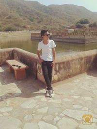 देवश श्रेष्ठ