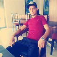 رجل غريب غريب