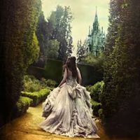 فتاة المنفي