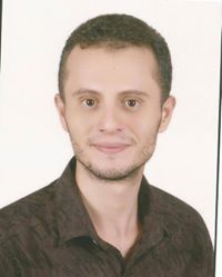 الصحفي مصطفى