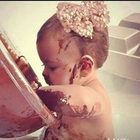 الرسامة الصغيرة