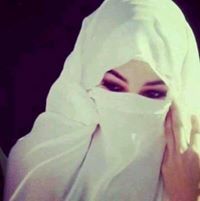 مجنونة يخلف