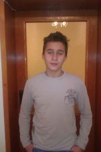 Влади Кръстев