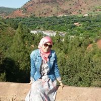 سعيدة بلعوني