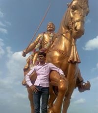 शुभम बादगुडे