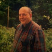 Lisa Macneil-Benedict