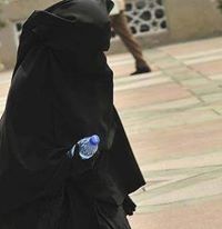 فخورة بديني